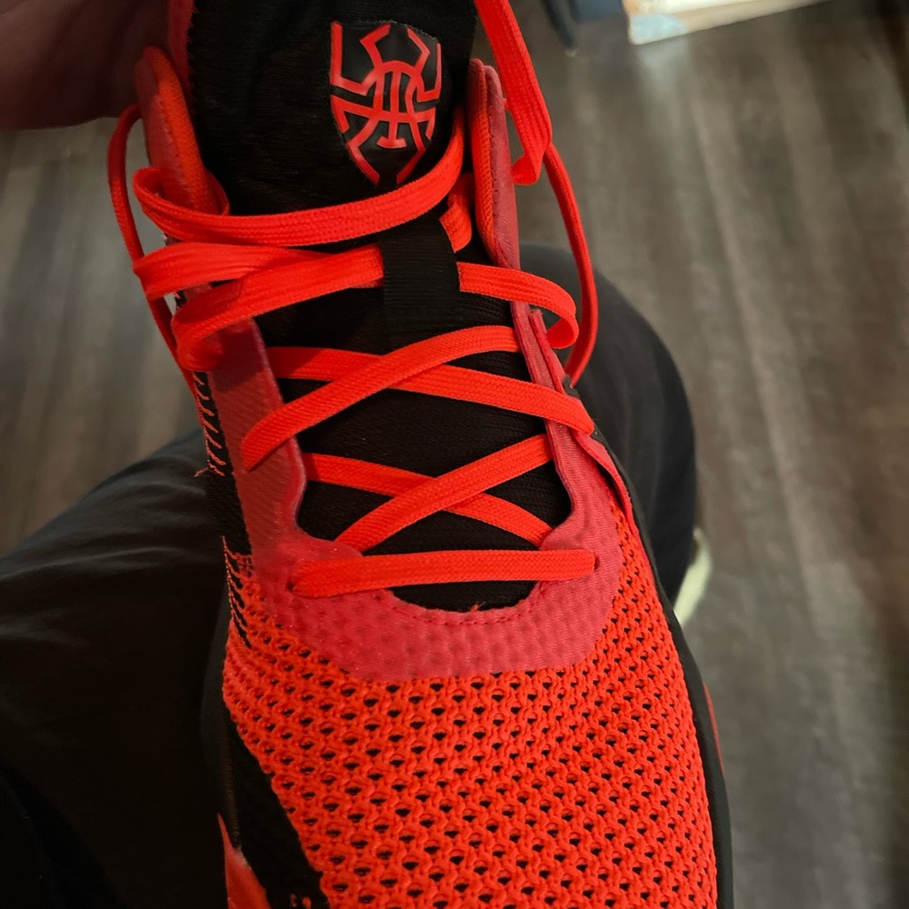 Halloween Donovan Mitchel shoe